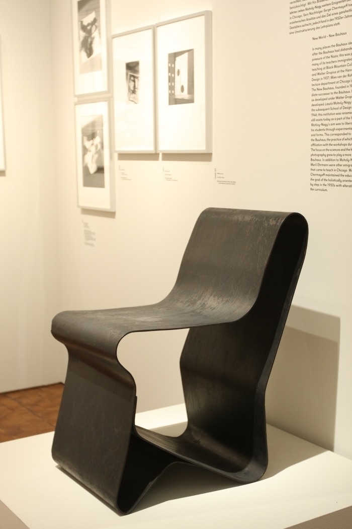 One Piece Chair von Nathan Lerner (1938/39), Teil der neuen 