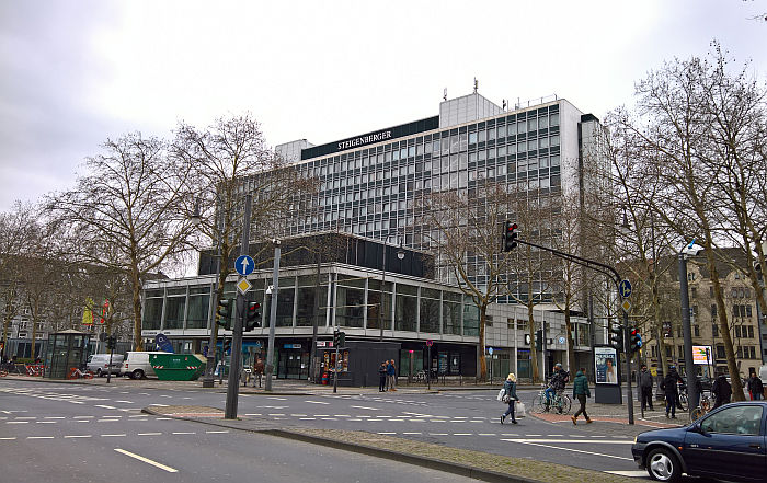 Kölle A(rchitketur)laaf!! Former Provinzial-Versicherung, Rudolfplatz von Theodor Kelter