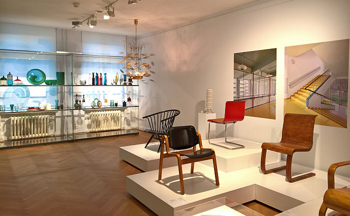 Designs aus Finnland von, u.a. Ilmari Tapiovaara & Tapio Wirkkala, gesehen bei “Nordic Design. Die Antwort aufs Bauhaus“, Bröhan Museum, Berlin