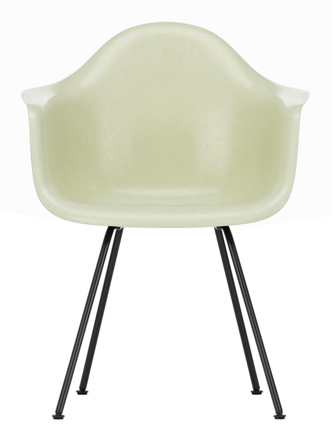 Vitra Eames Fiberglass Armchair Dax Eames Parchment Basic Dark Von Charles Ray Eames 1950 Designermobel Von Smow De